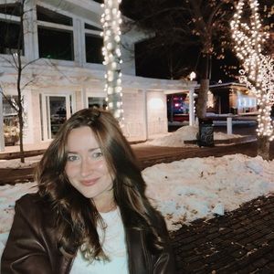 Meet your Posher, Julia